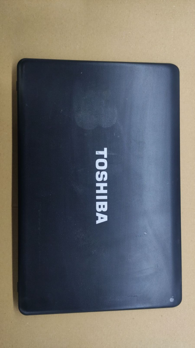 {